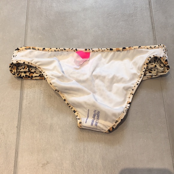 Victoria's Secret bikini bottoms - Picture 4 of 4